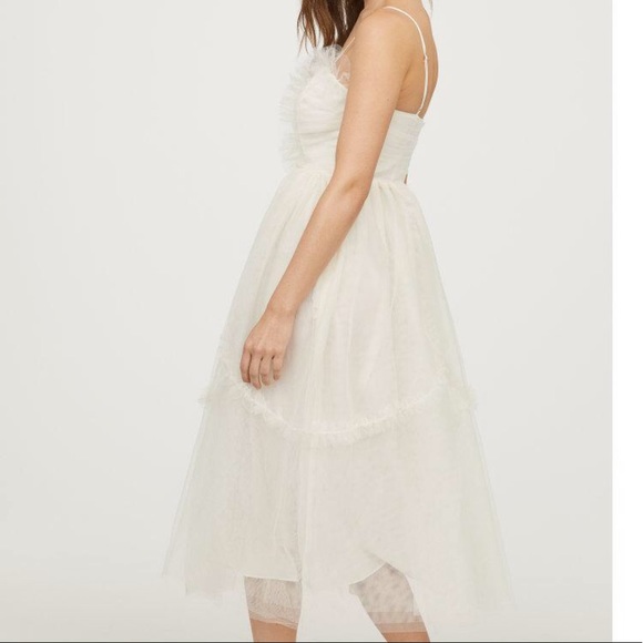 H&M cream layered tulle dress with boning - Picture 3 of 6